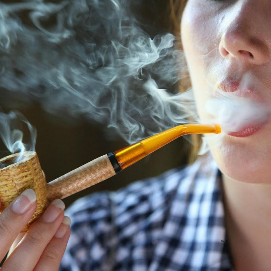 Cool Must-Have Smoking Pipes Made for Women